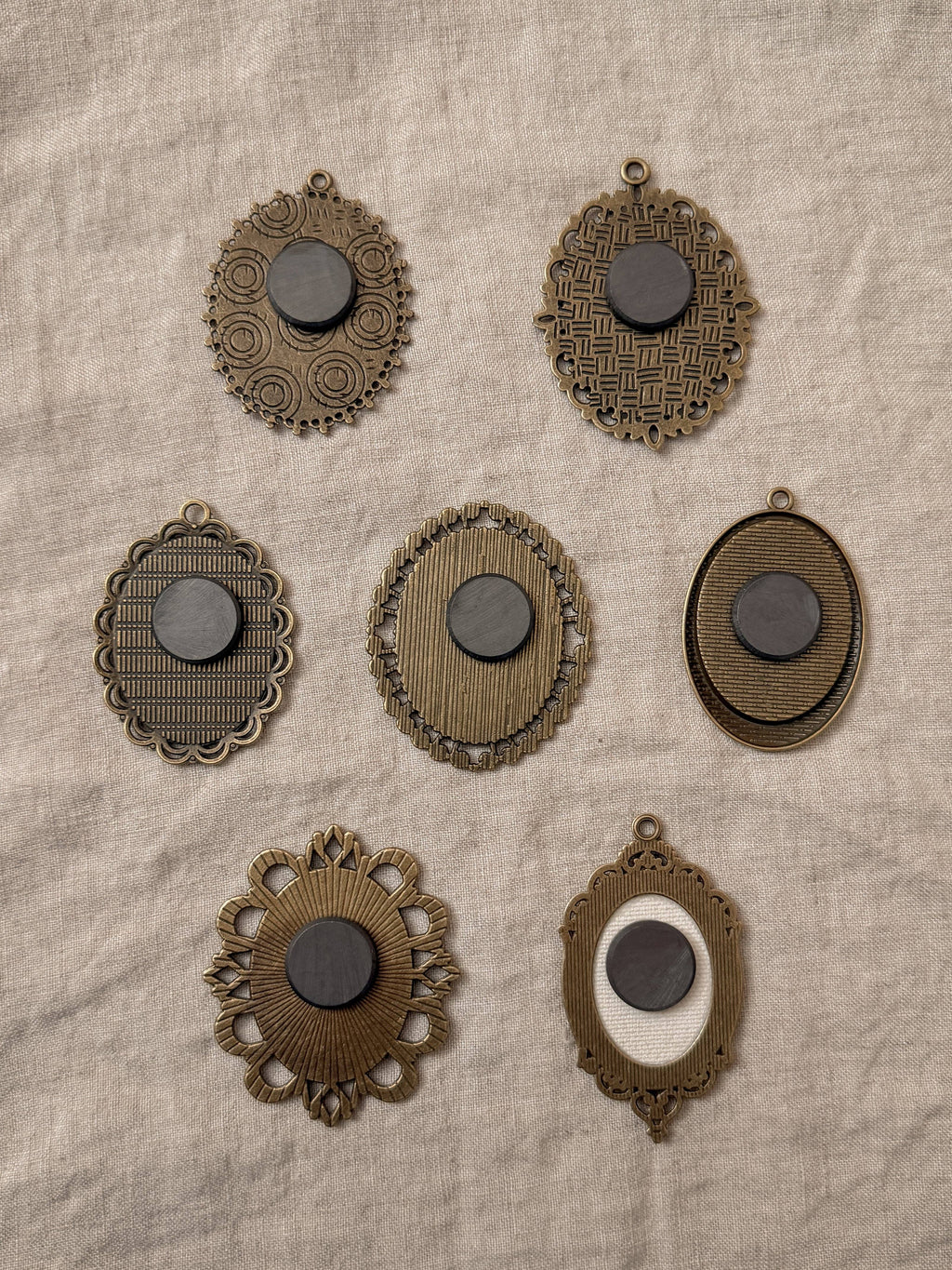 Landscape Antique Style Magnet Sets: Set of 5